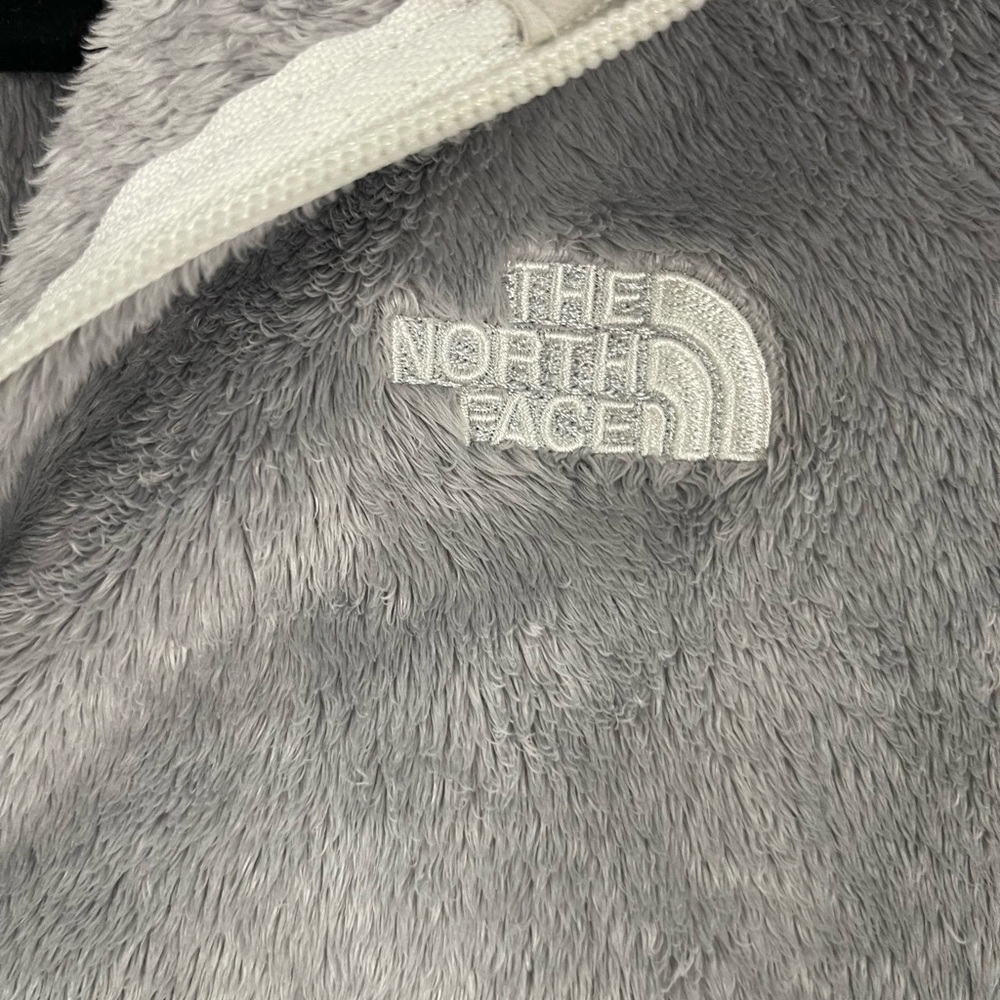 The North Face Gray Fuzzy Fleece Jacket Women's Sz S Full Zip Thermal Pockets - Picture 2 of 7